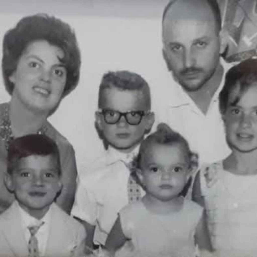 Raízes e família